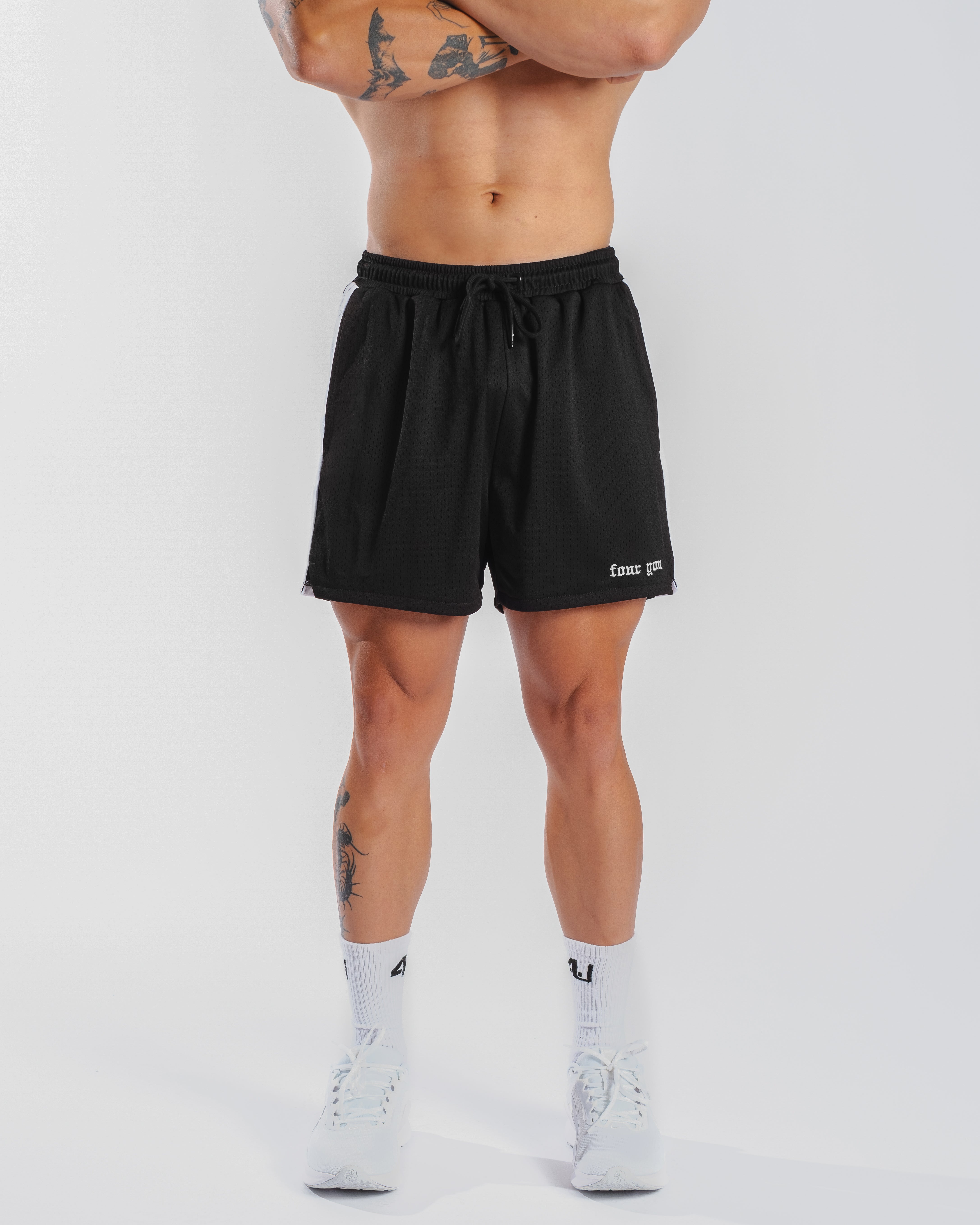 Core 4" Mesh Shorts